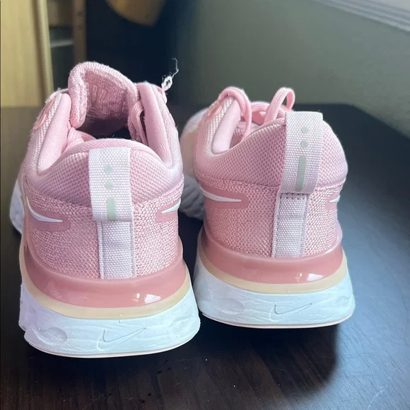 Nike react Infinity Flyknit Women's Soft Pink Running Shoes size 7.5 - Picture 4 of 7